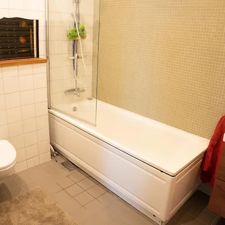 Privatsvit, Havsnaera Och Centralt Homestay *
